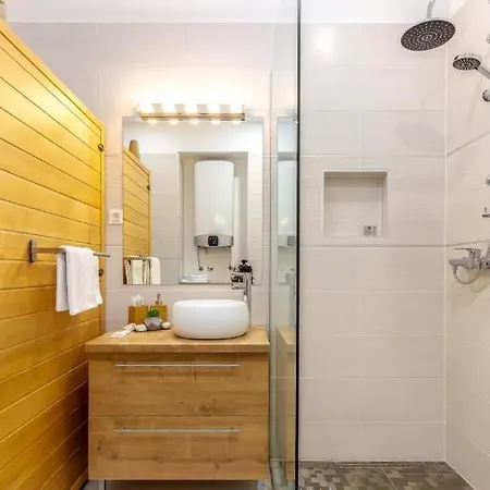 Apartment Lidija With Sauna